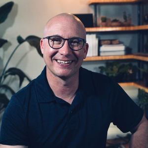 Pastor Nik Adwalpalker
